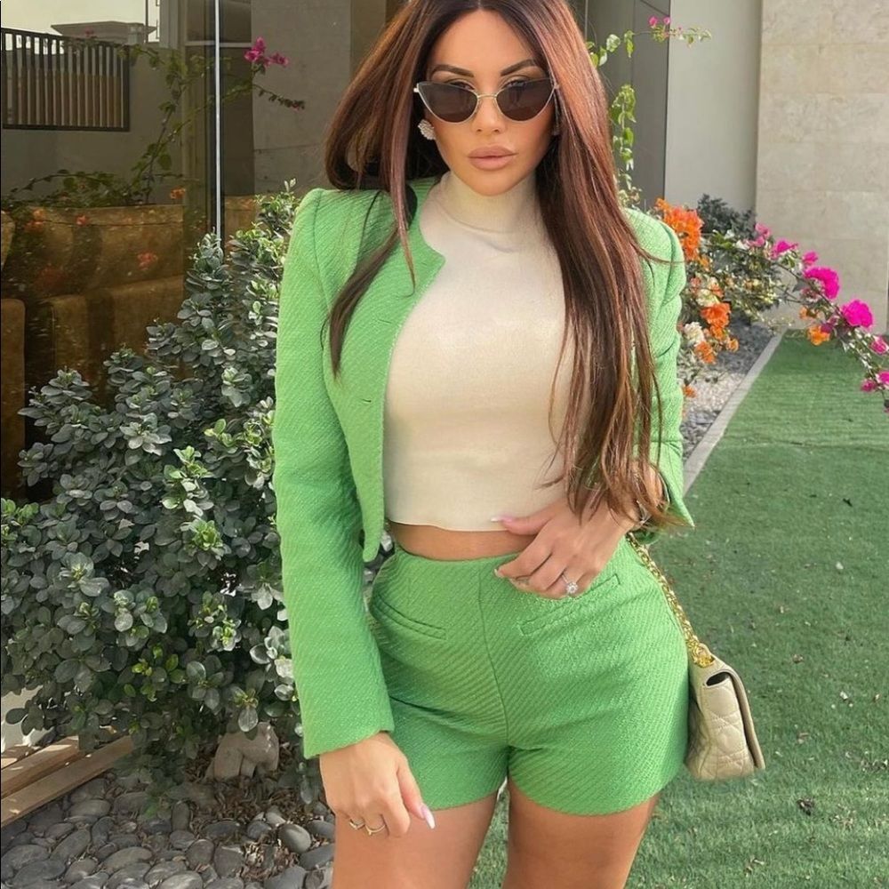 ZARA STRUCTURED SHORTS